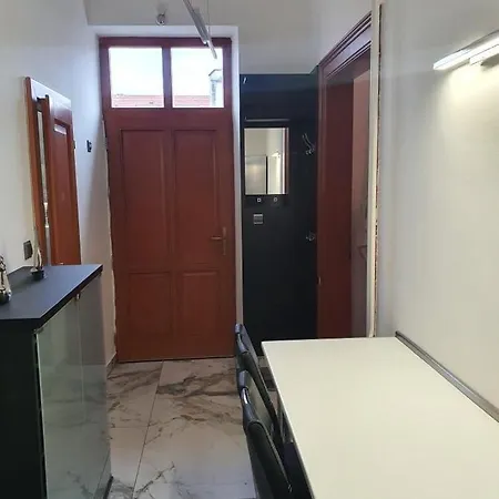 Monar Center Free Parking Apartmán *