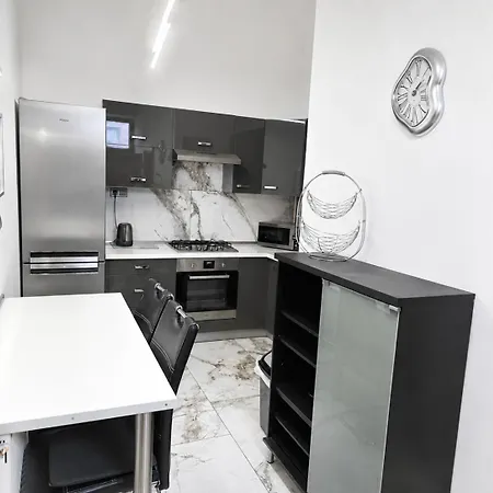 Monar Center Free Parking * Kosice