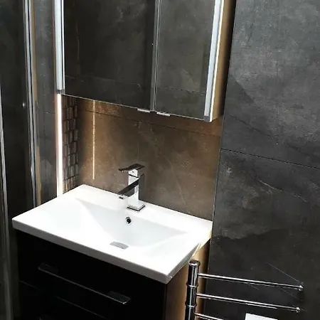 Monar Center Free Parking