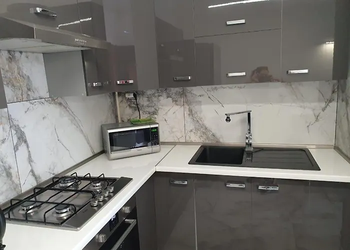 Monar Center Free Parking