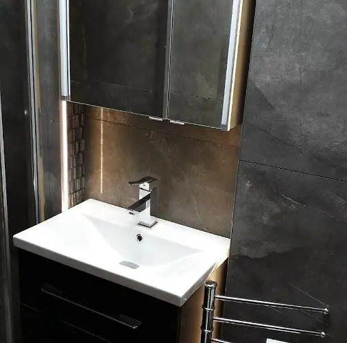 Monar Center Free Parking